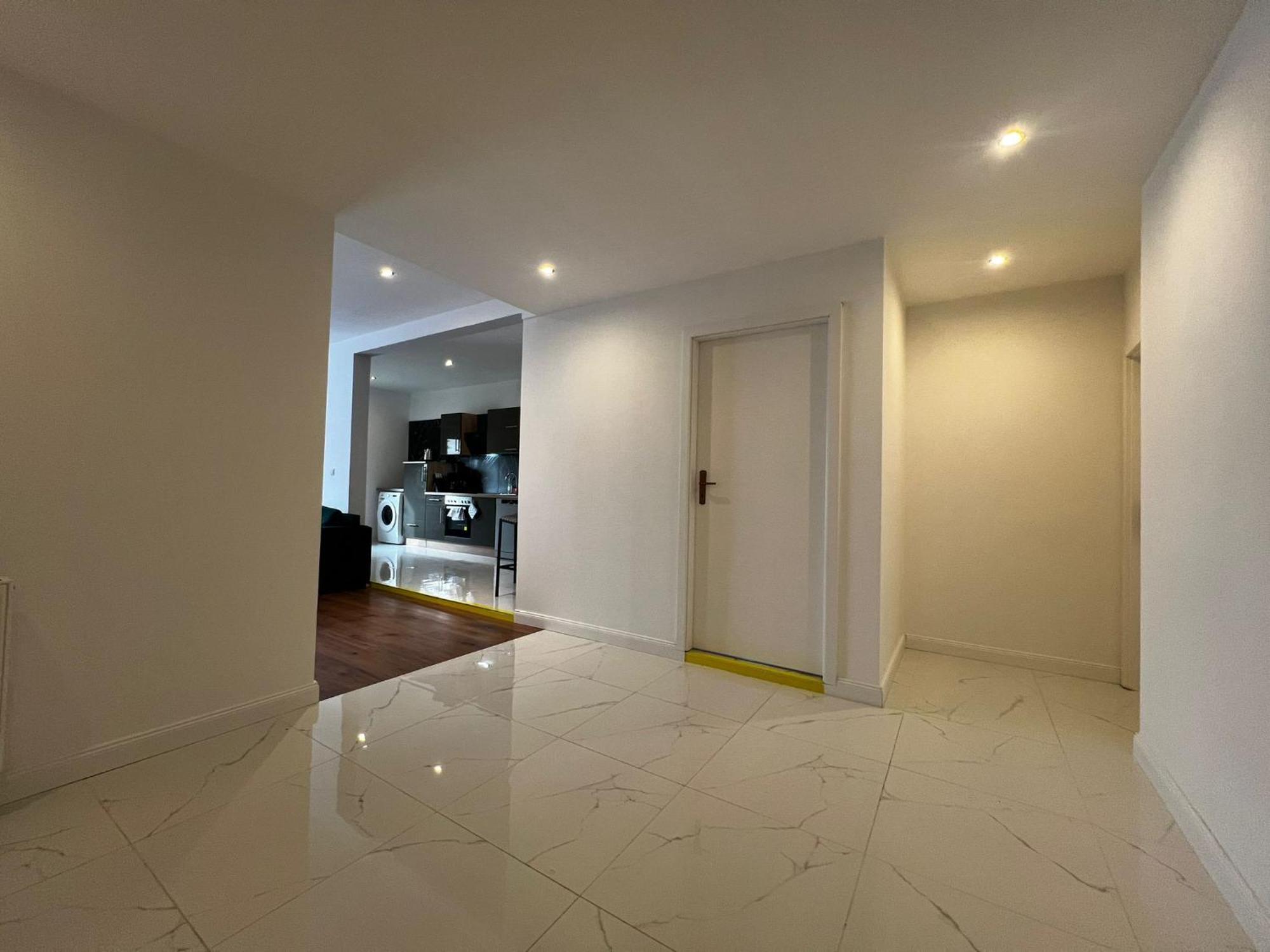 105 Quadratmeter Apartment, Parkplatz, Kinderfreundlich, 6 Personen, Wifi, Vollausgestattete Kueche, Crimmitschau Екстер'єр фото
