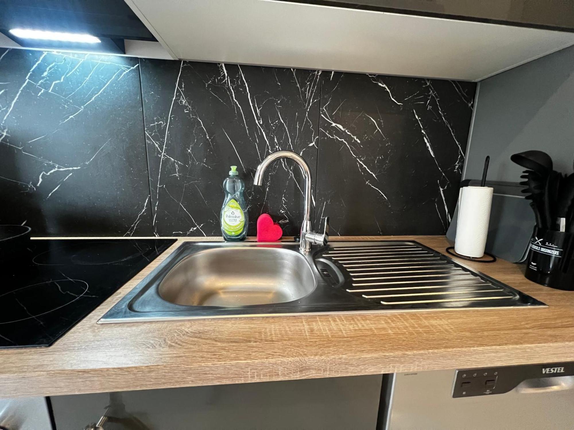 105 Quadratmeter Apartment, Parkplatz, Kinderfreundlich, 6 Personen, Wifi, Vollausgestattete Kueche, Crimmitschau Екстер'єр фото